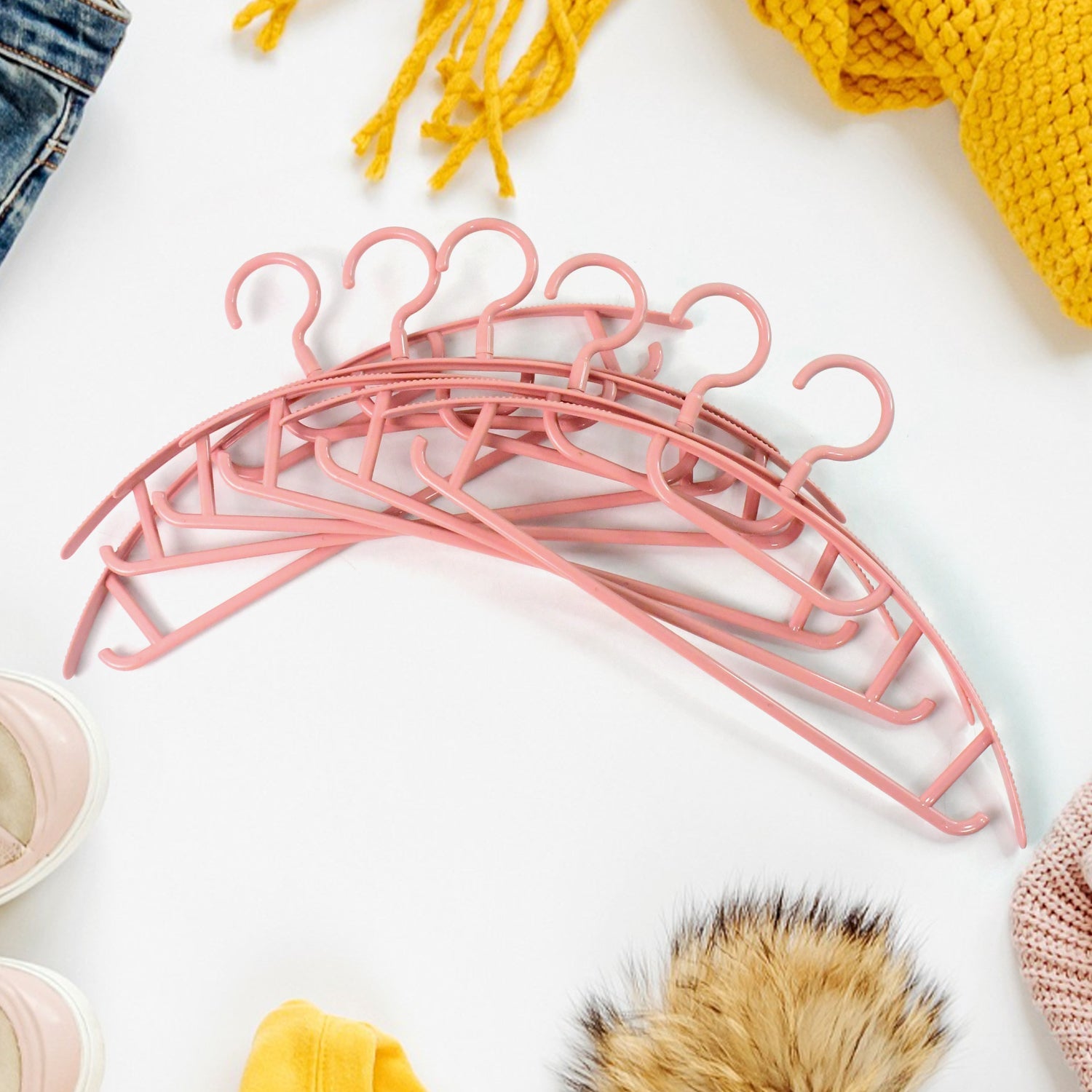 Ganesh Plastic Hanger Set Ganesh Plastic Hanger Set
